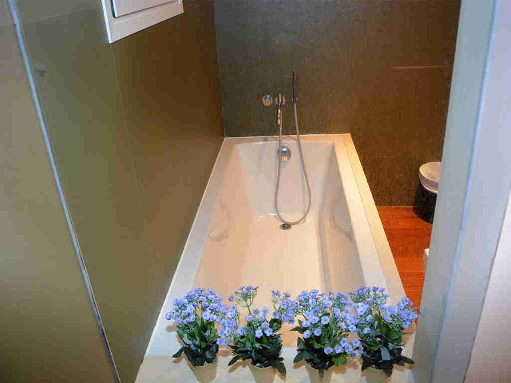 apartamentos vacacionales en sitges con bañera