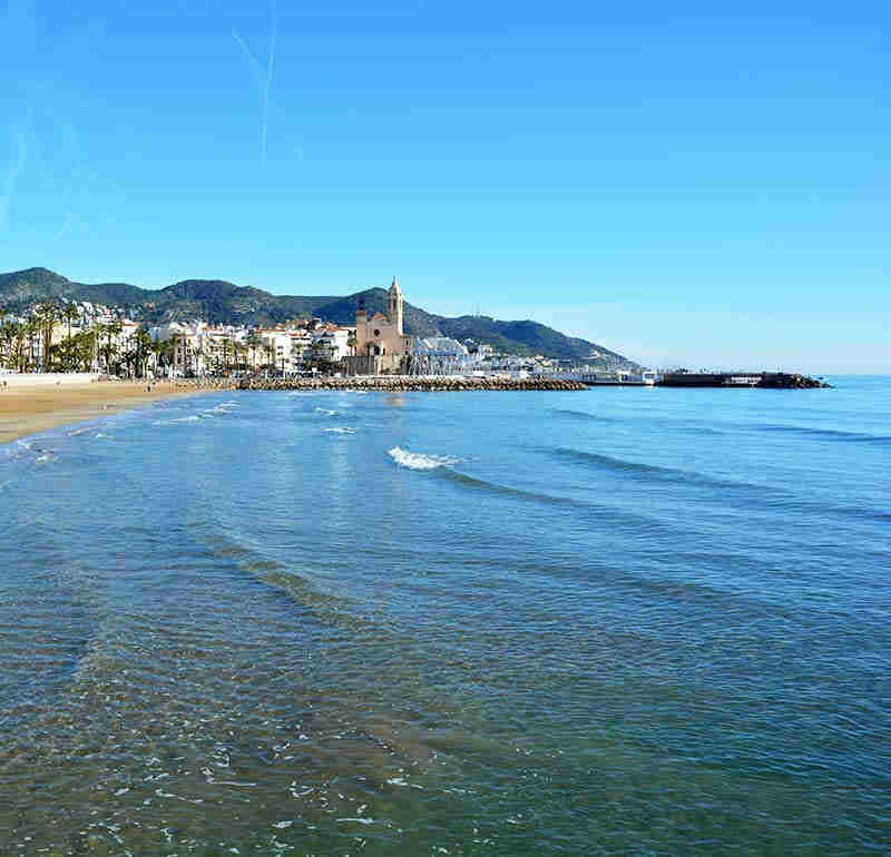 alquilar villas de lujo en Sitges