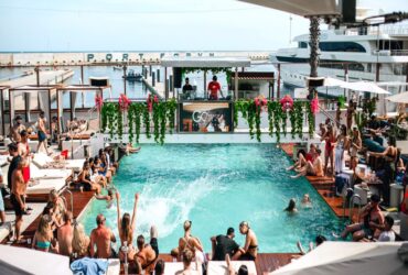 Clubs en la playa de Barcelona con restaurantes